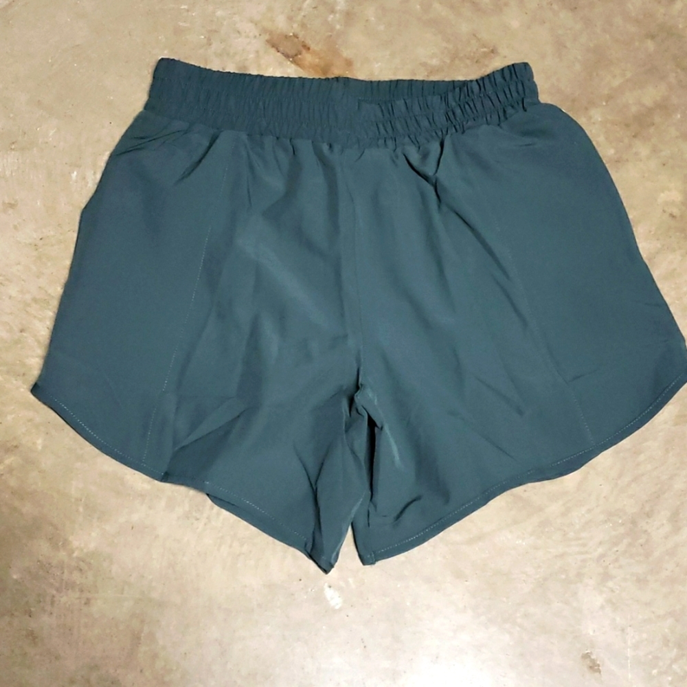 👖CELERSPORT GREEN RUNNING SHORTS👖